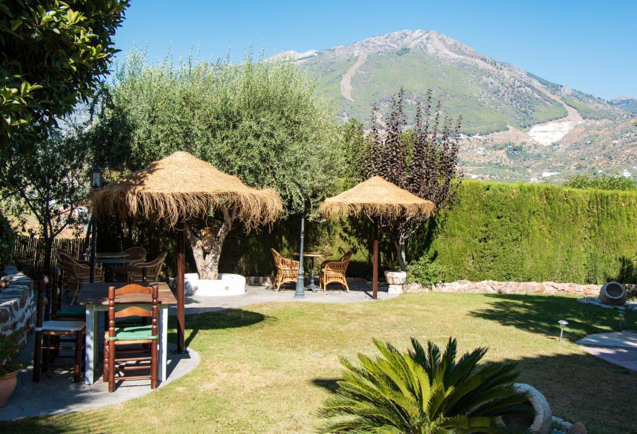 Hotel Cortijo De Salia Alcaucín エクステリア 写真