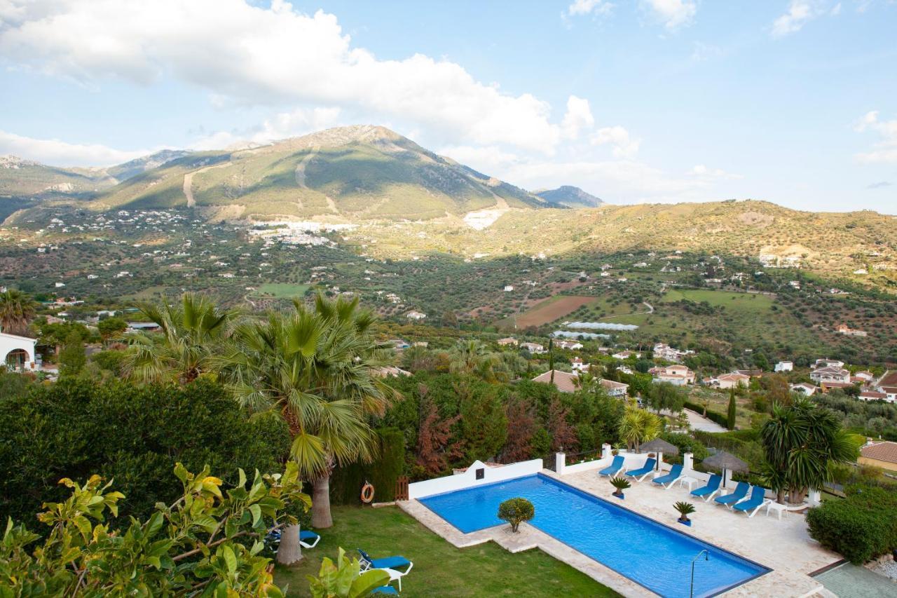 Hotel Cortijo De Salia Alcaucín エクステリア 写真